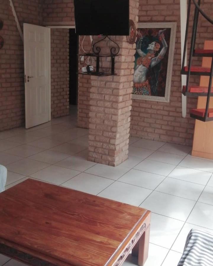 Tsumeb Backpackers & Safari旅舍 外观 照片